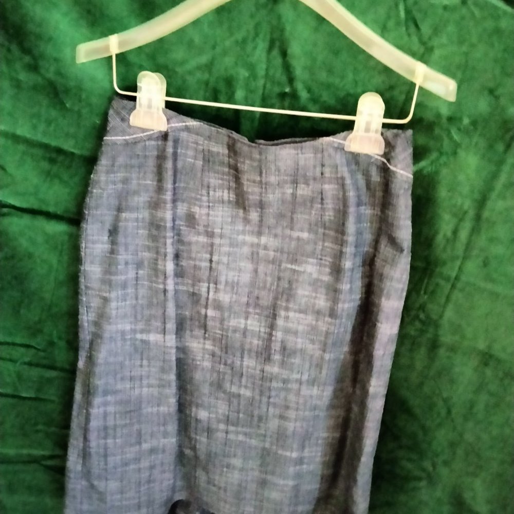 Suit - Picture 5 of 5